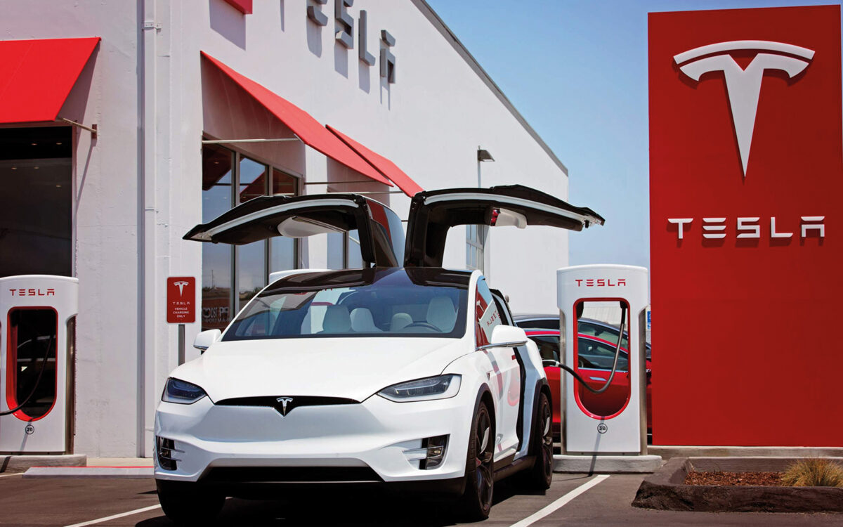Tesla कार चार्जिंग स्टेशन